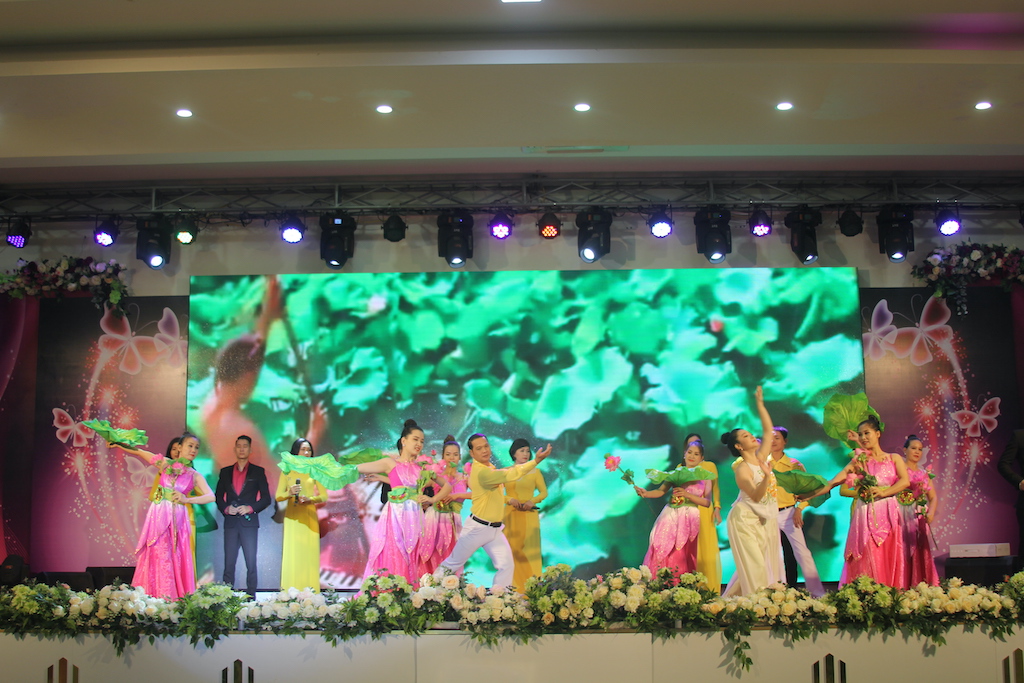 Description: E:\Ảnh VN Sông Gianh.jpg